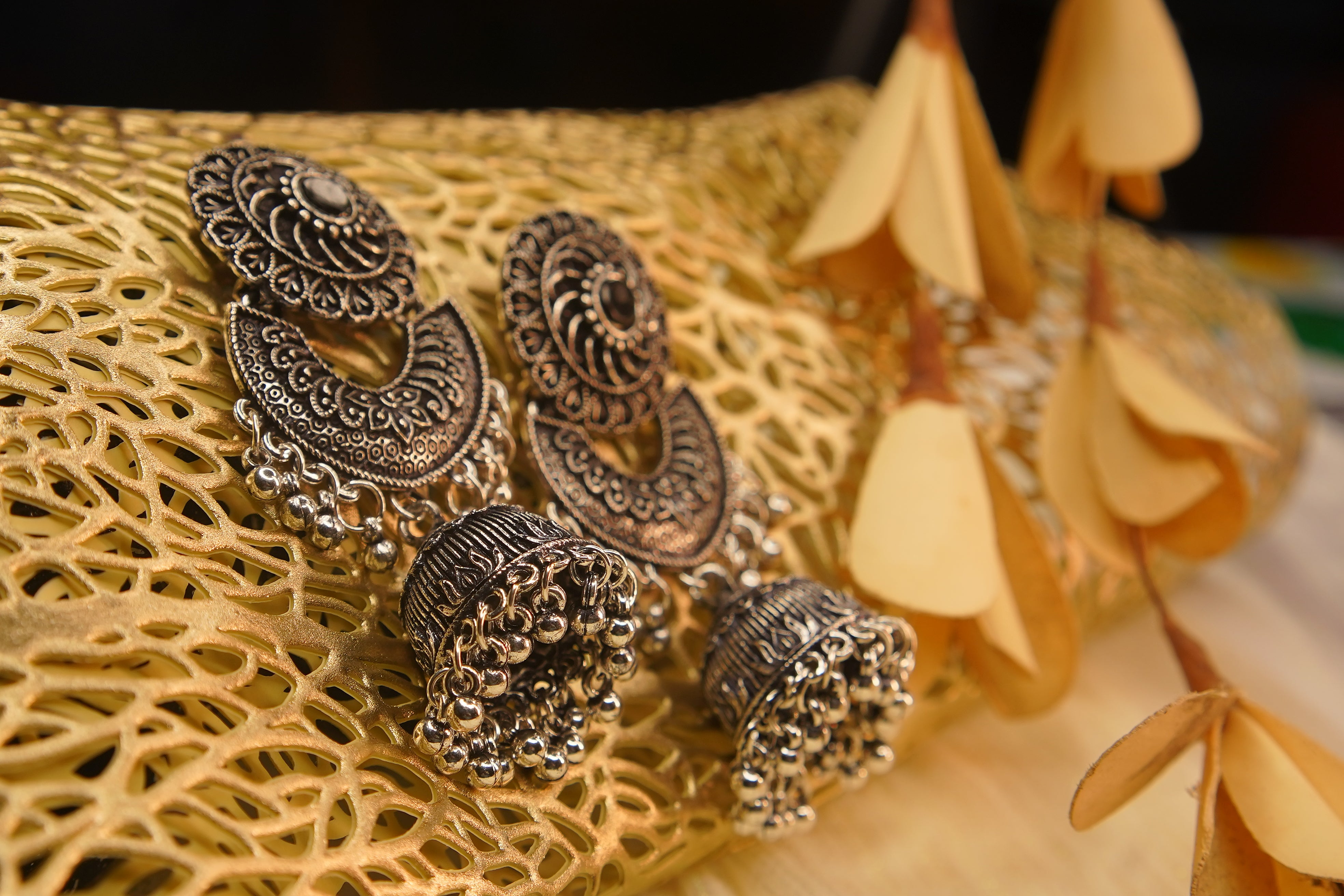 Silver Plated Oxidised Monalisha Stone Jhumka